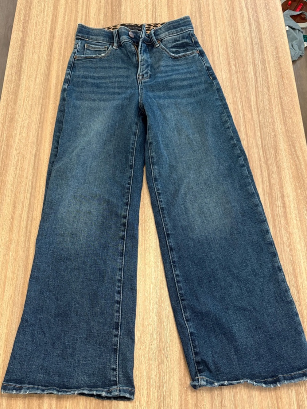 Women’s Risen cropped jeans with tummy control elastic